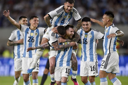 Lionel Messi là chân sút mạnh nhất trong đội argentina