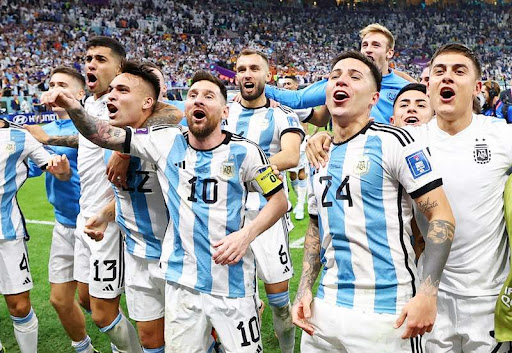 Nhà vô địch giải bóng đá argentina hiện tại là Vélez Sársfield